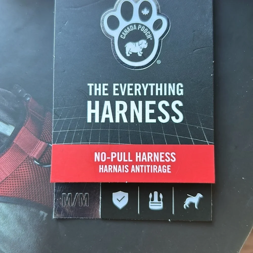 NWT Canada Pooch Everything Dog Harnesss M